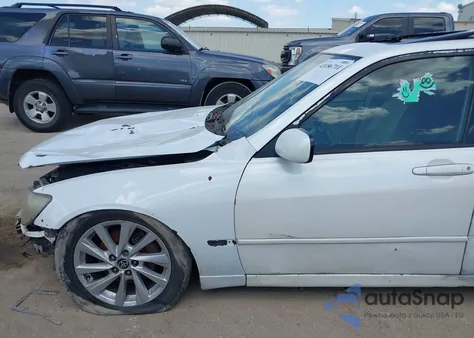 2002 Lexus Is 300 z USA, uszkodzony, nr VIN JTHBD192720063590